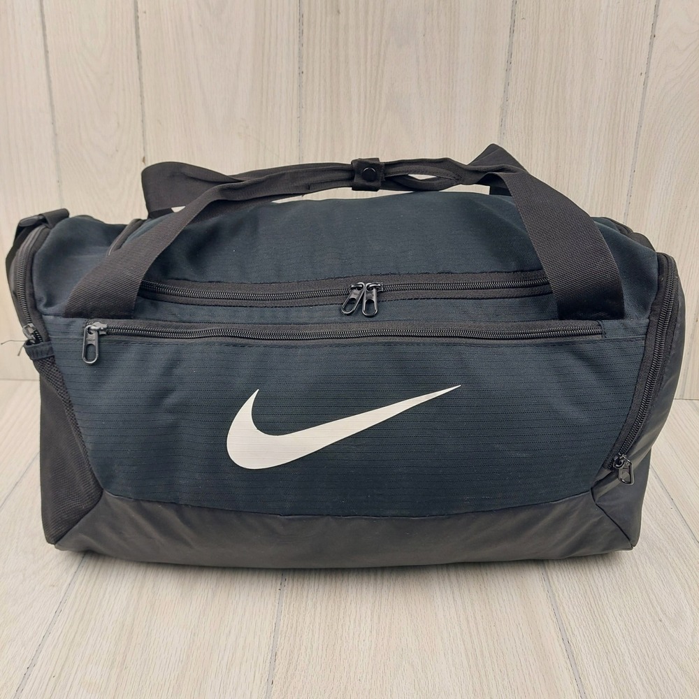 Nike Brasilia Training Duffel Bag Unisex Medium Black Swoosh Gym Travel Bag